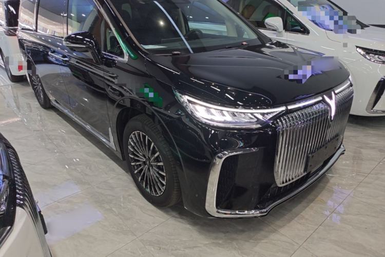Used VOYAH Dream 2026 Model PHEV Qiankun Ultra Front Right 45 Deg