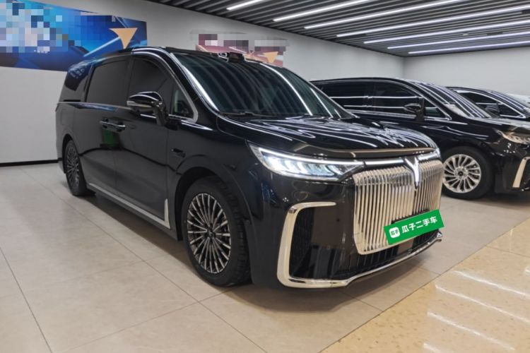 Used VOYAH Dream 2026 Model PHEV Qiankun Ultra Front Right 45 Deg