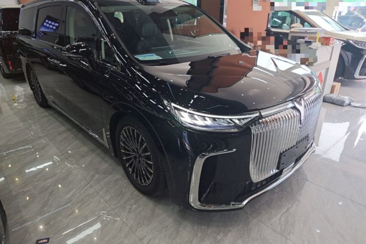 Used VOYAH Dream 2026 Model PHEV Qiankun Ultra Front Right 45 Deg