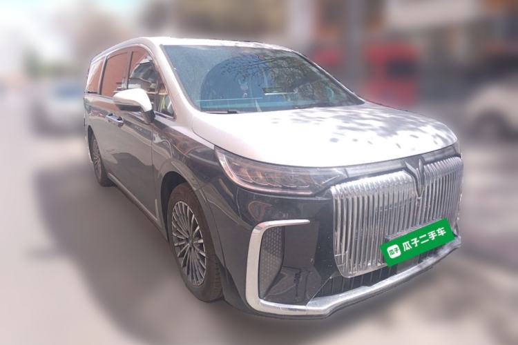 Used VOYAH Dream 2026 Model PHEV Kunpeng Pro Front Right 45 Deg