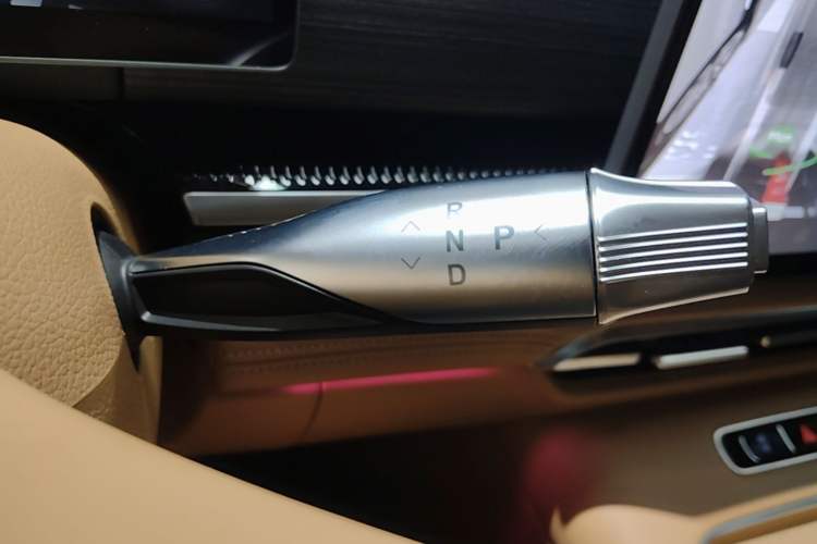 Used VOYAH Dream 2026 Model PHEV Qiankun Ultra Gear Lever
