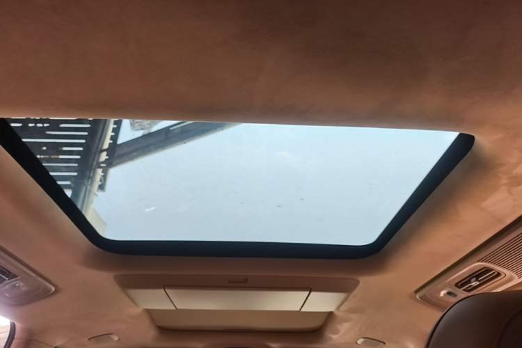 Used VOYAH Dream 2026 Model PHEV Qiankun Ultra Headliner