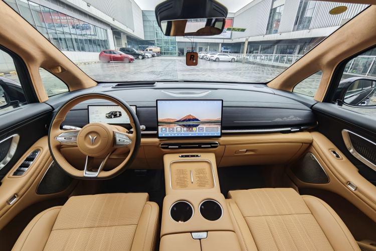 Used VOYAH Dream 2026 Model PHEV Qiankun Ultra Interior 1