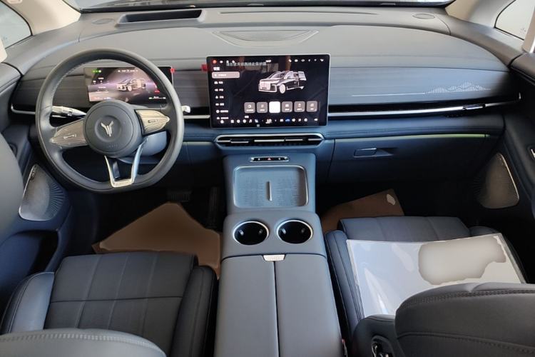Used VOYAH Dream 2026 Model PHEV Qiankun Pro Interior 2