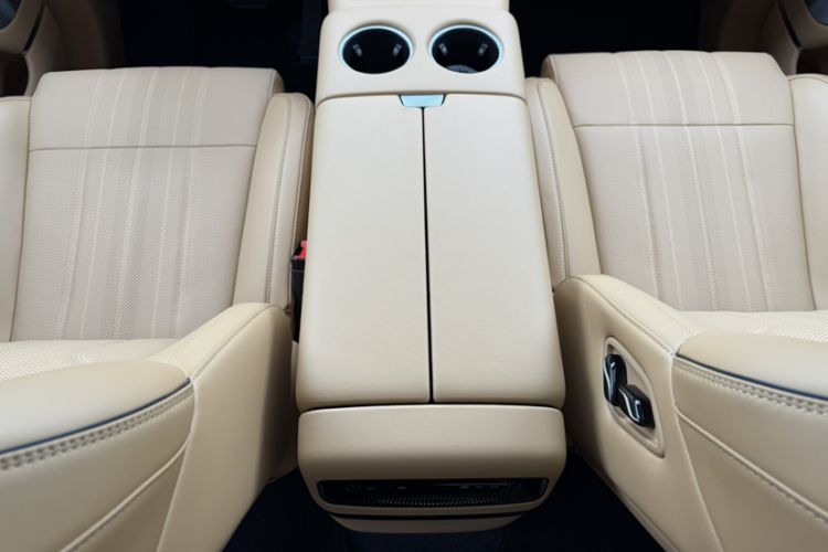 Used VOYAH Dream 2026 Model PHEV Qiankun Ultra Interior 3