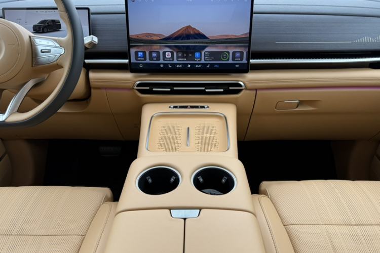 Used VOYAH Dream 2026 Model PHEV Qiankun Ultra Interior 9