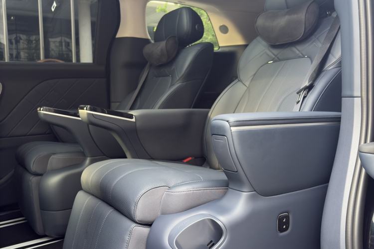 Used VOYAH Dream 2026 Model PHEV Qiankun Ultra Interior 9