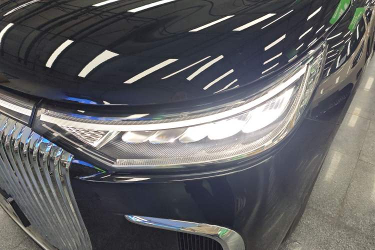 Used VOYAH Dream 2026 Model PHEV Qiankun Max Left Front Headlight