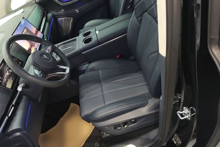 Used VOYAH Dream 2026 Model PHEV Qiankun Ultra Left Front Seat