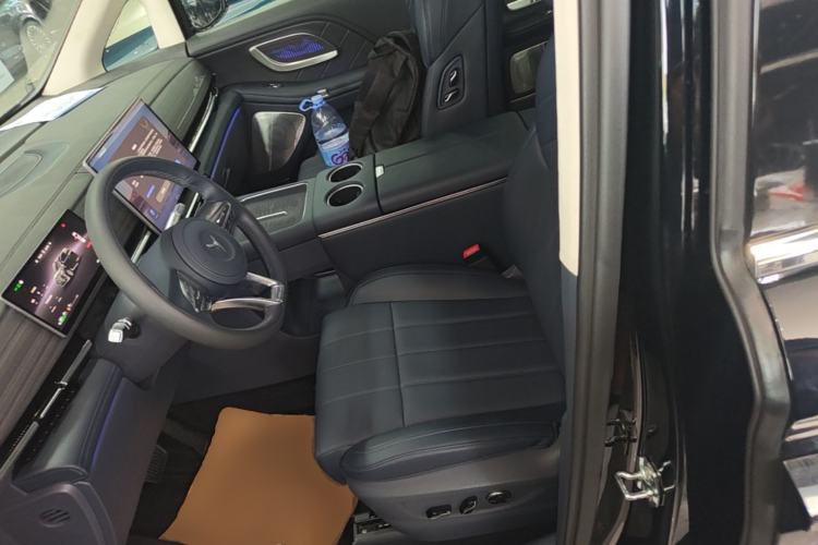 Used VOYAH Dream 2026 Model PHEV Qiankun Ultra Left Front Seat