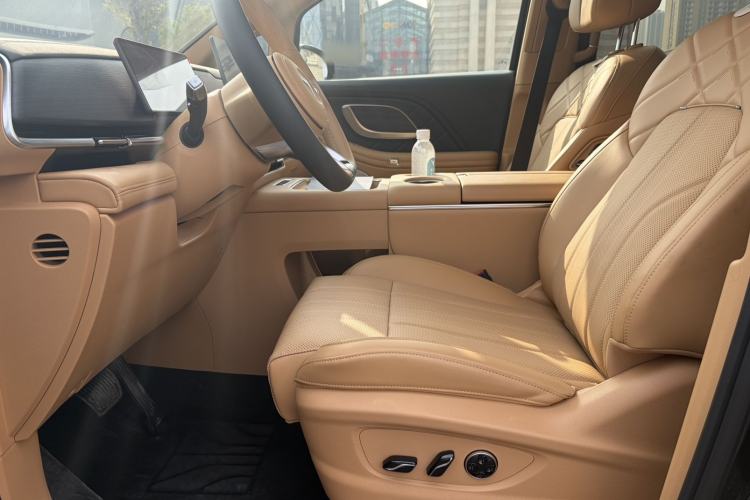 Used VOYAH Dream 2026 Model PHEV Kunpeng Pro Left Front Seat