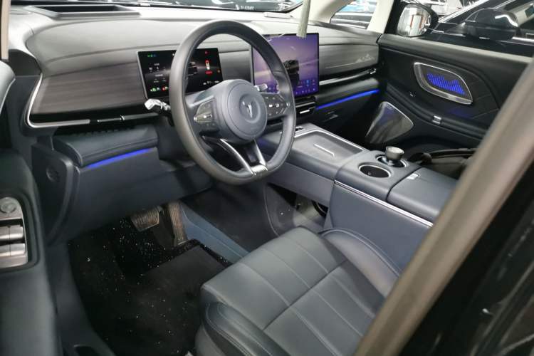 Used VOYAH Dream 2026 Model PHEV Qiankun Pro Left Front Seat