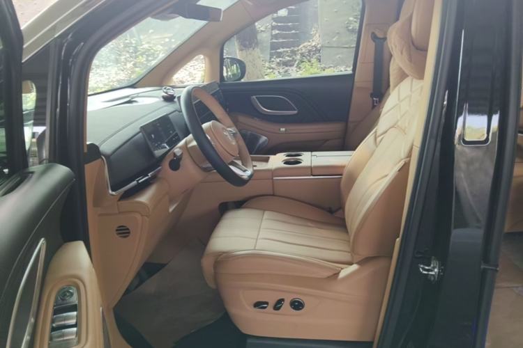 Used VOYAH Dream 2026 Model PHEV Qiankun Max Left Front Seat