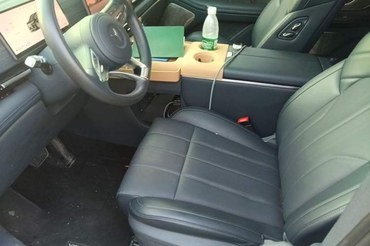 Used VOYAH Dream 2026 Model PHEV Qiankun Pro Left Front Seat
