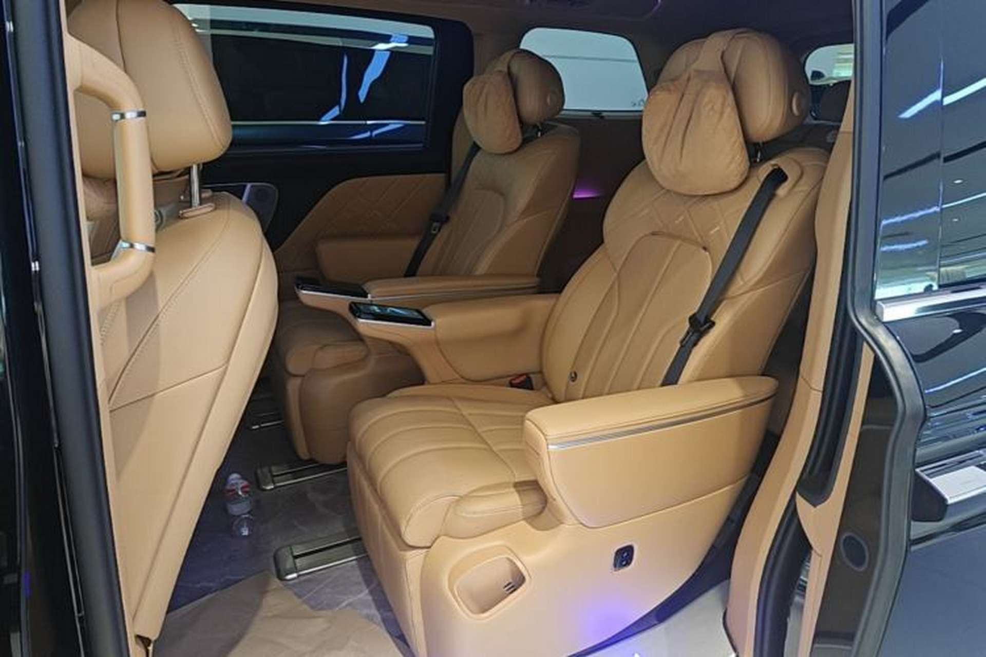 Used VOYAH Dream 2026 Model PHEV Kunpeng Pro Left Rear Seat