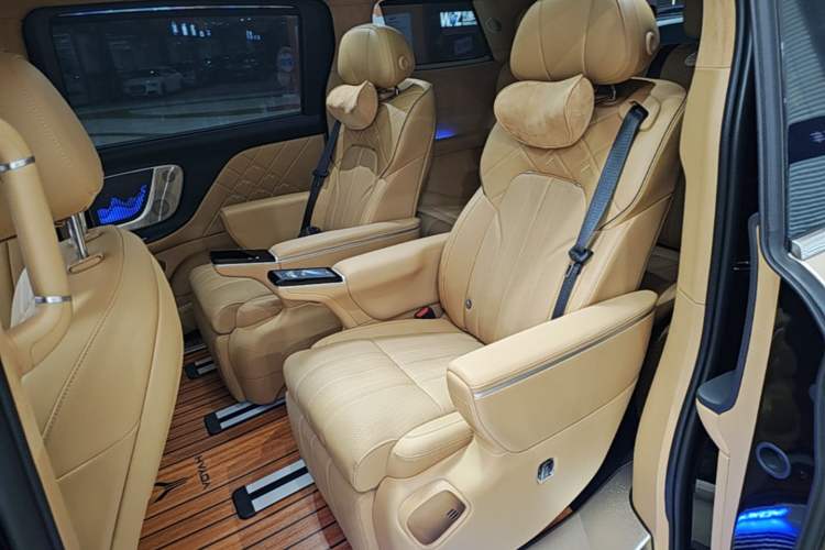 Used VOYAH Dream 2026 Model PHEV Qiankun Ultra Left Rear Seat