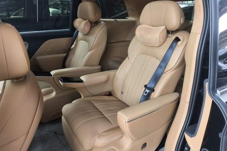 Used VOYAH Dream 2026 Model PHEV Qiankun Ultra Left Rear Seat