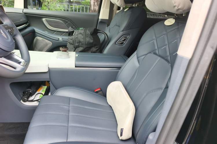 Used VOYAH Dream 2026 Model PHEV Qiankun Ultra Left Rear Seat