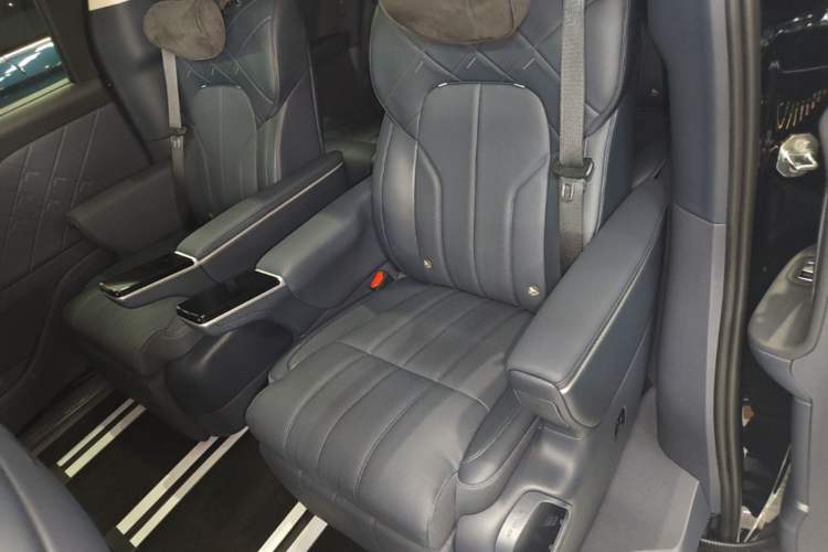 Used VOYAH Dream 2026 Model PHEV Qiankun Ultra Left Rear Seat