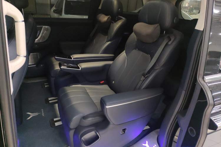 Used VOYAH Dream 2026 Model PHEV Qiankun Ultra Left Rear Seat