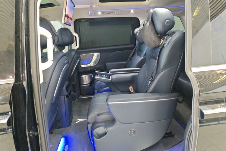 Used VOYAH Dream 2026 Model PHEV Qiankun Max Left Rear Seat