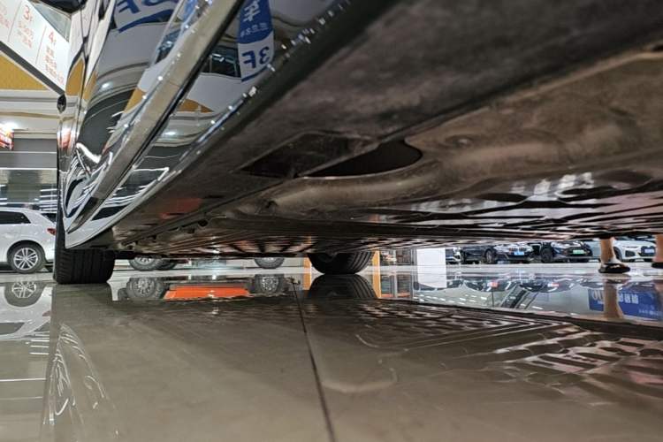 Used VOYAH Dream 2026 Model PHEV Qiankun Ultra Left Side Sill