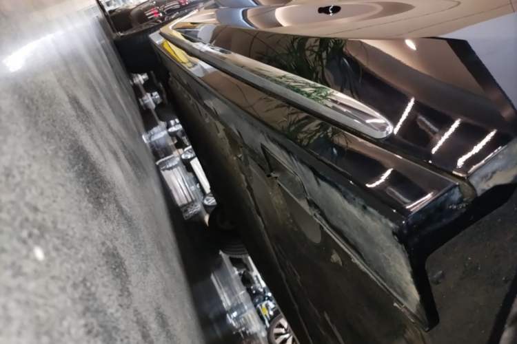 Used VOYAH Dream 2026 Model PHEV Qiankun Ultra Left Side Sill