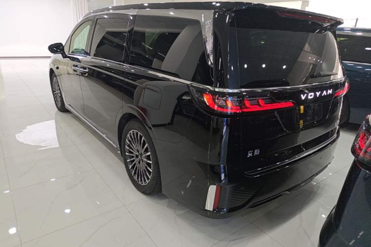 Used VOYAH Dream 2026 Model PHEV Qiankun Ultra Rear Left 45 Deg