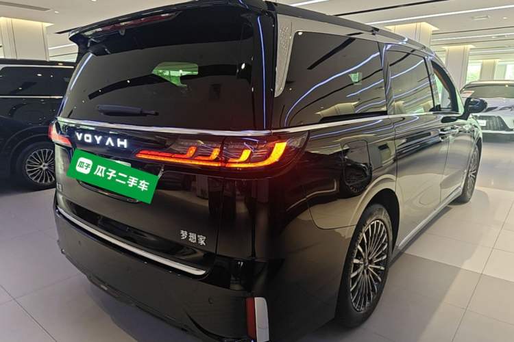 Used VOYAH Dream 2026 Model PHEV Kunpeng Pro Rear Right 45 Deg