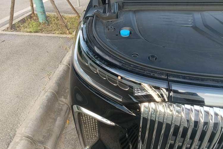 Used VOYAH Dream 2026 Model PHEV Qiankun Pro Right Front Headlight