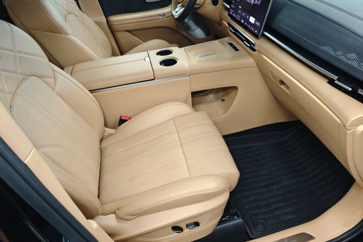 Used VOYAH Dream 2026 Model PHEV Qiankun Max Right Front Seat