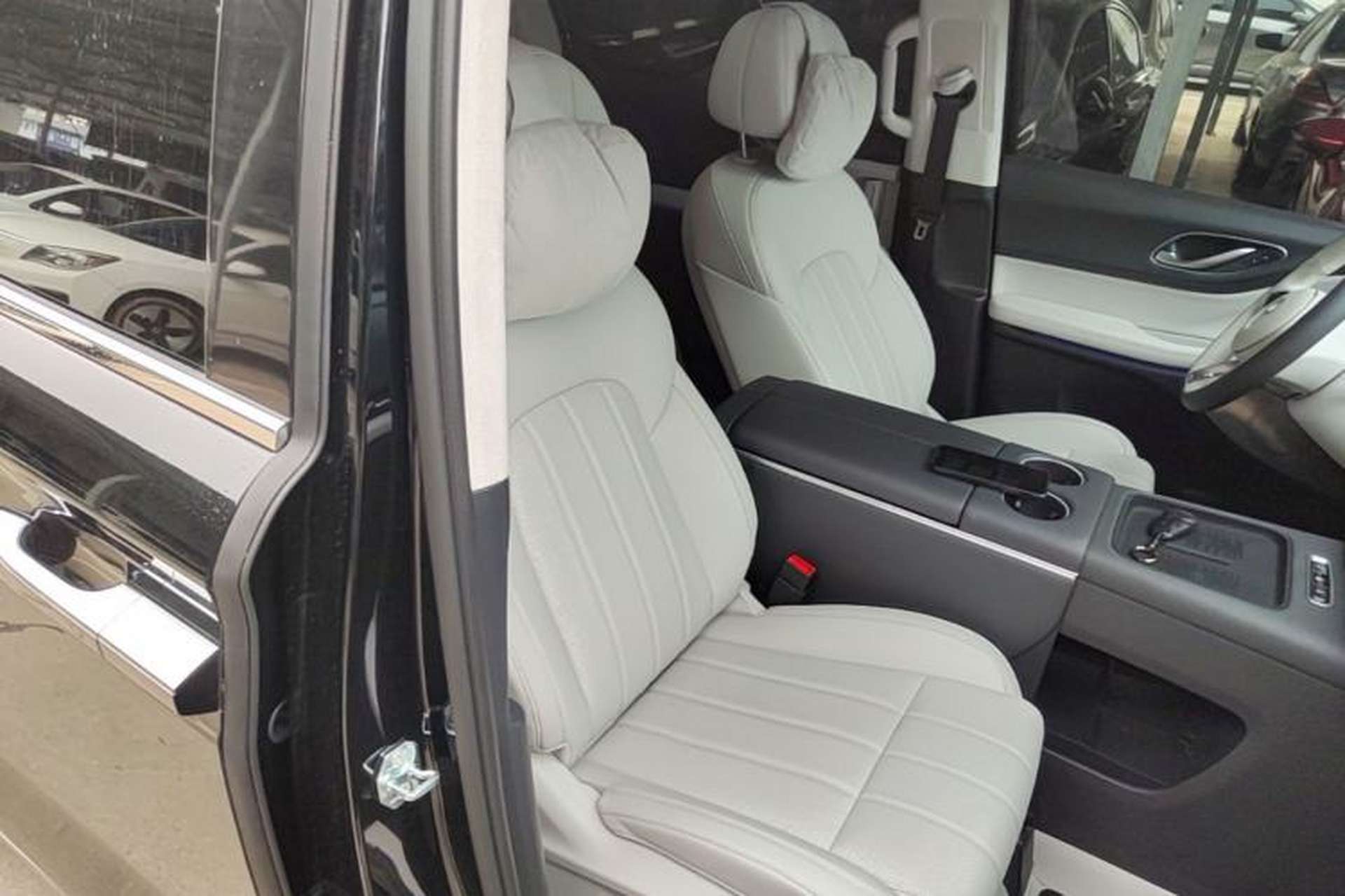 Used VOYAH Dream 2026 Model, PHEV Champion Edition Right Front Seat