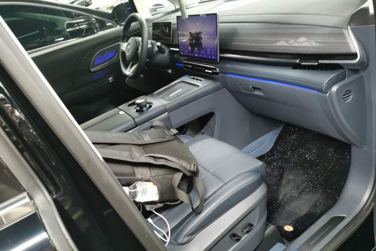 Used VOYAH Dream 2026 Model PHEV Qiankun Pro Right Front Seat