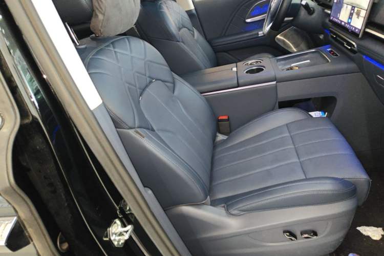 Used VOYAH Dream 2026 Model PHEV Qiankun Max Right Front Seat