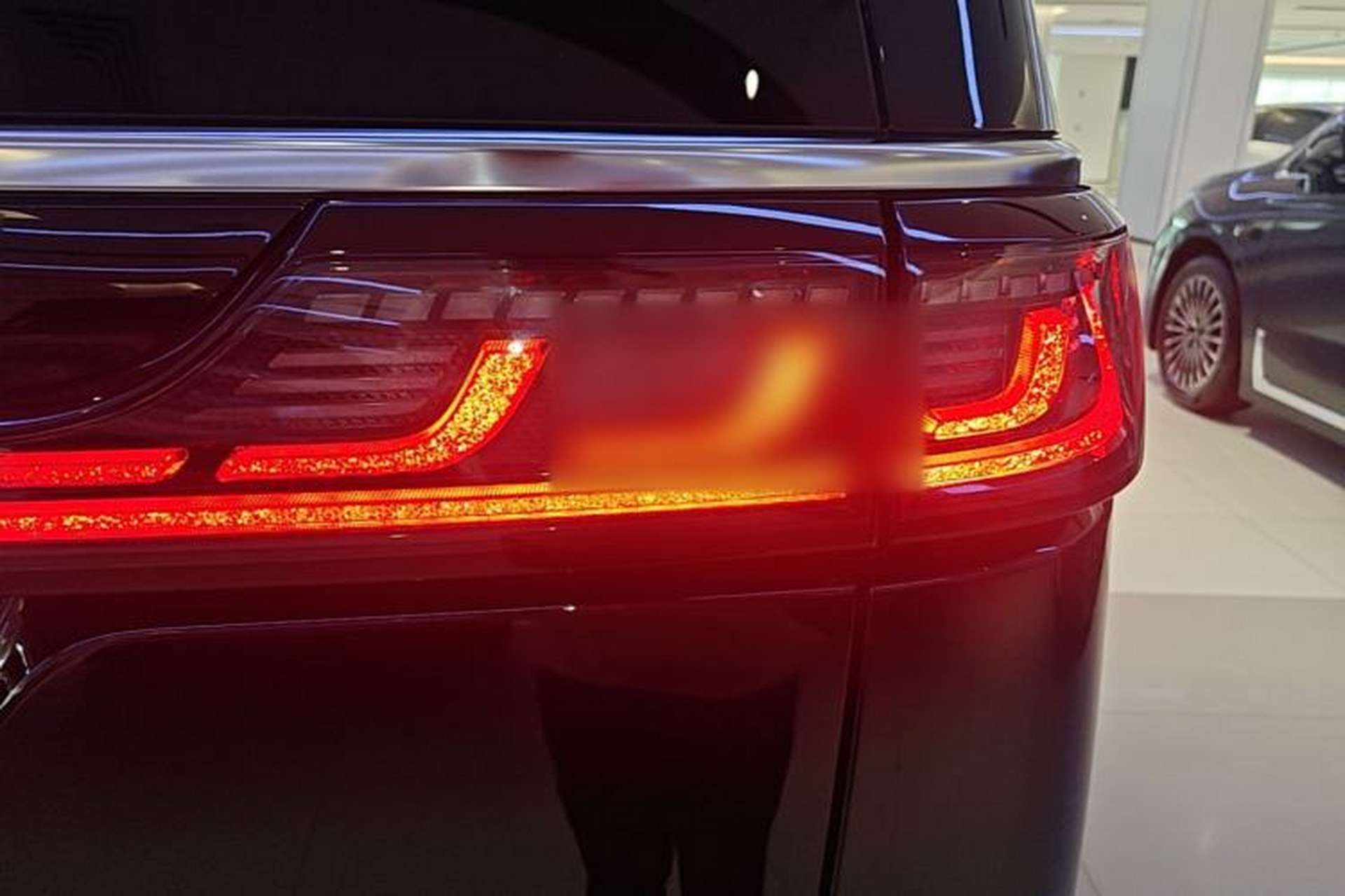 Used VOYAH Dream 2026 Model PHEV Kunpeng Pro Right Rear Taillight