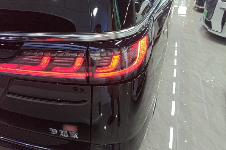 Used VOYAH Dream 2026 Model PHEV Qiankun Ultra Right Rear Taillight