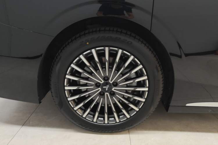 Used VOYAH Dream 2026 Model PHEV Qiankun Ultra Right Rear Wheel Hub