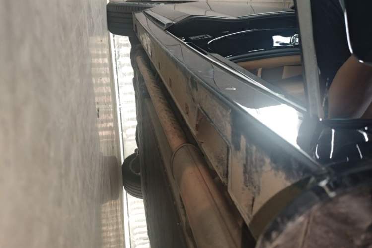 Used VOYAH Dream 2026 Model PHEV Qiankun Pro Right Side Sill