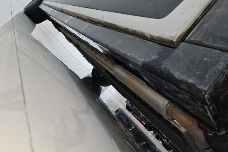 Used VOYAH Dream 2026 Model PHEV Qiankun Max Right Side Sill