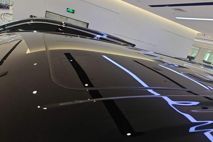 Used VOYAH Dream 2026 Model PHEV Kunpeng Pro Roof