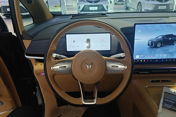 Used VOYAH Dream 2026 Model PHEV Kunpeng Pro Steering Wheel
