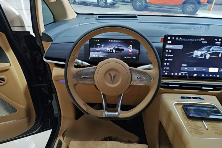 Used VOYAH Dream 2026 Model PHEV Qiankun Ultra Steering Wheel