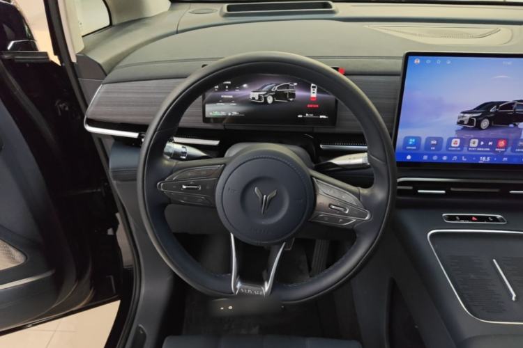 Used VOYAH Dream 2026 Model PHEV Qiankun Ultra Steering Wheel
