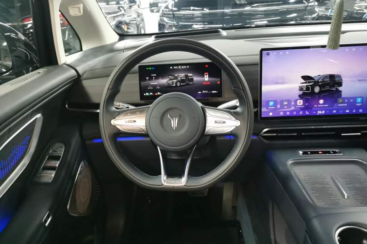 Used VOYAH Dream 2026 Model PHEV Qiankun Pro Steering Wheel