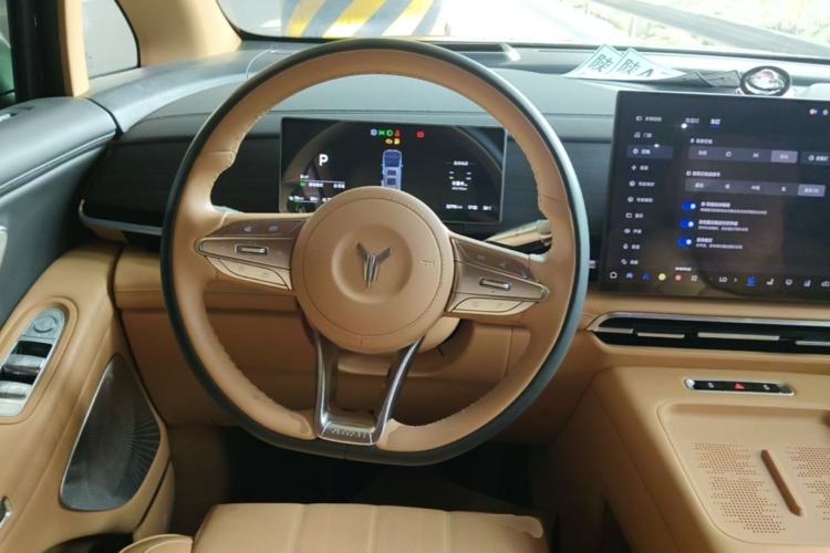 Used VOYAH Dream 2026 Model PHEV Qiankun Max Steering Wheel