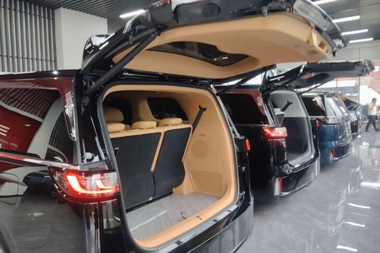 Used VOYAH Dream 2026 Model PHEV Qiankun Ultra Trunk