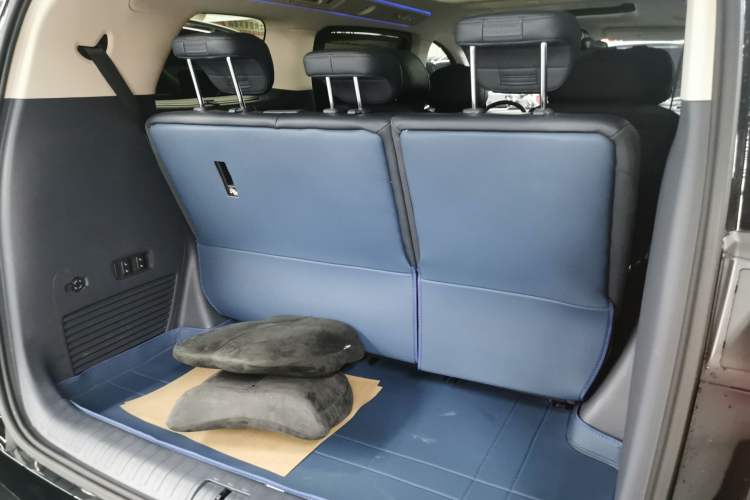 Used VOYAH Dream 2026 Model PHEV Qiankun Pro Trunk