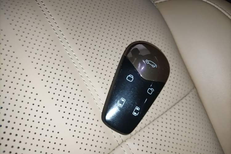 Used VOYAH Dream 2026 Model PHEV Qiankun Ultra Vehicle Key