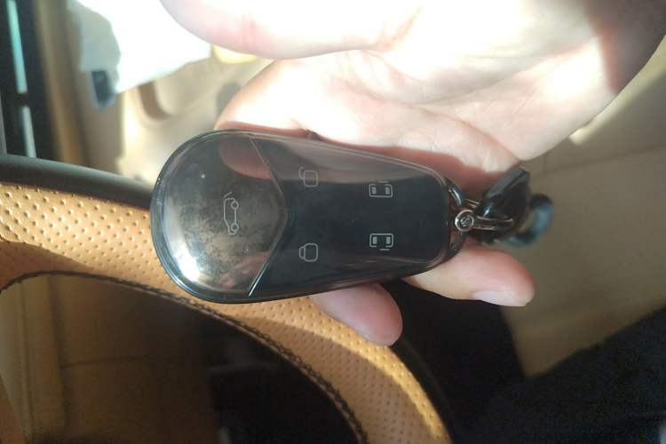 Used VOYAH Dream 2026 Model PHEV Kunpeng Pro Vehicle Key
