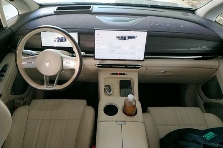 Used VOYAH Dream 2026 Model PHEV Qiankun Pro Center Console